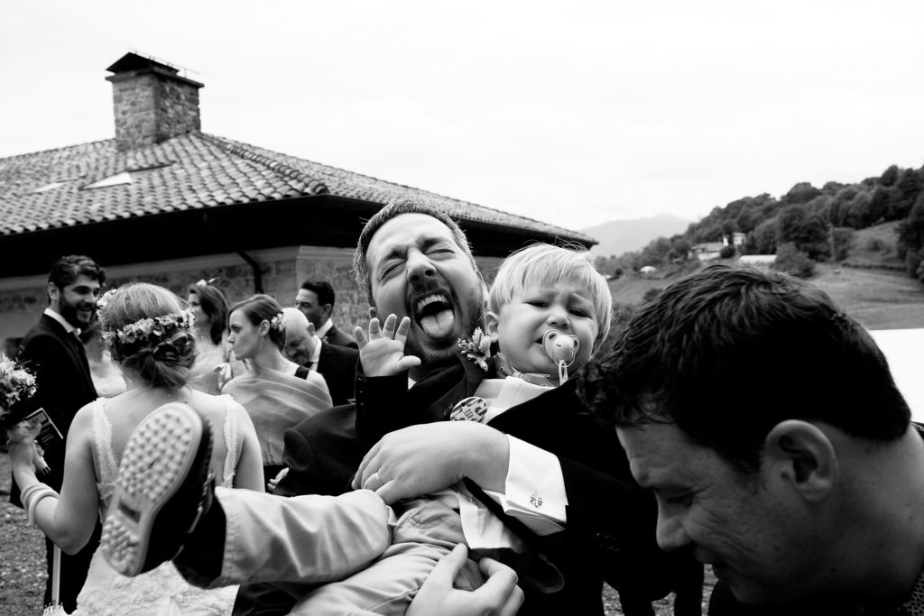 fotografo bodas boda Asturias ceremonia amigos