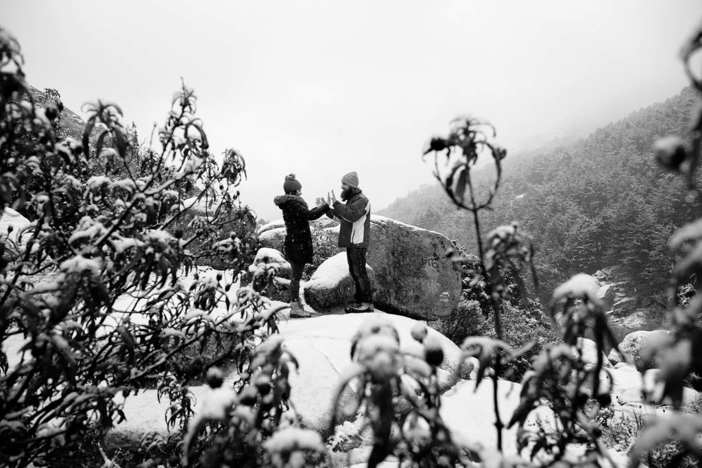 Fotografía de bodas, fotógrafos de bodas, sesion de pareja, naturaleza, nieve, Madrid