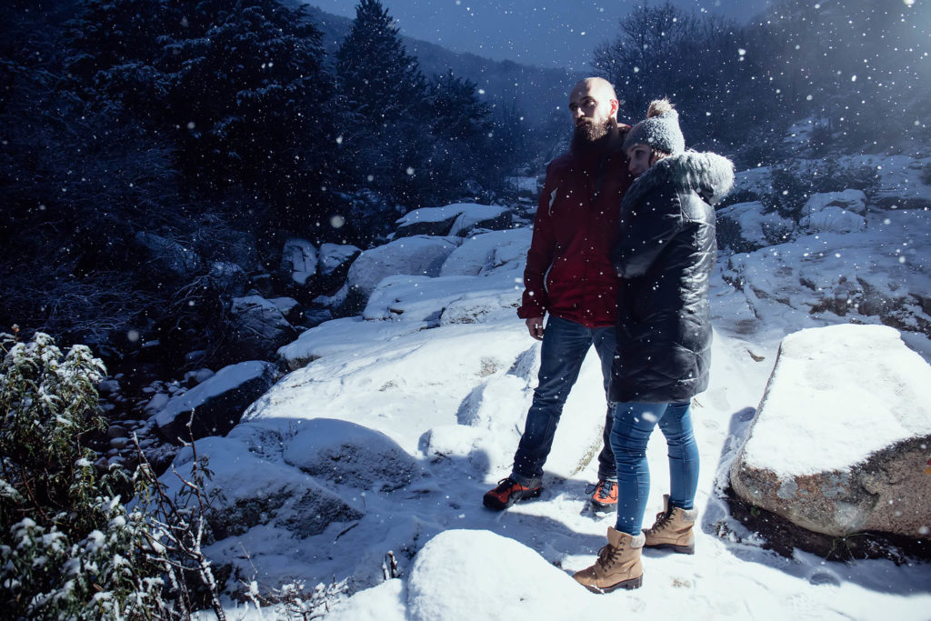 Fotografía de bodas, fotógrafos de bodas, sesion de pareja, naturaleza, nieve, Madrid
